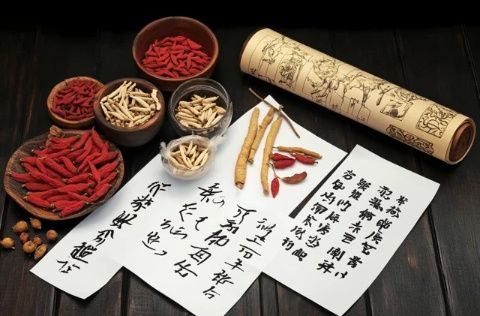 穴位养生秘籍:如何运用中医经络智慧提升健康