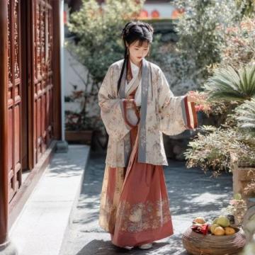 八段锦养生功法详解:历史流派动作功效与注意事项