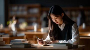 云南省最近发布了一项新规定,要求高等学校开设心理健康必修课