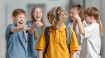 揭开小学生厌学逃学背后的心理健康问题