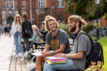 新形势下关注与应对大学生心理健康问题