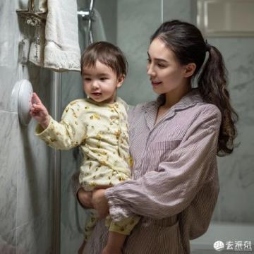 父母把100多万房屋拆迁款全给了哥哥,女儿心里委屈,从此不回娘家