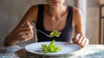 辟谷后复食第一天:如何科学恢复饮食?