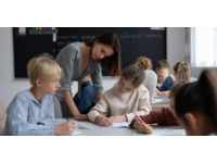 小学生心理健康观察与应对：家长与老师的实用指南