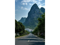 桂林金钟山旅游度假区:自然奇景、温泉和度假乐趣