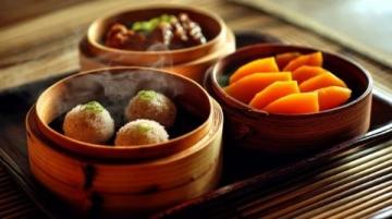俗话说小暑食四新、百病不上身，小暑时节吃对当季鲜味，既能顺应节气养生