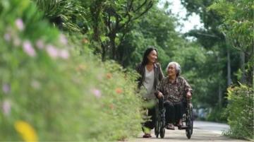 提升老年生活质量：10个诀窍保持健康、快乐与充实