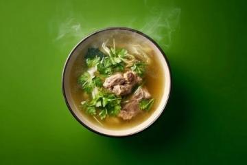 贵州酸汤与日式拌饭：探索低卡美味，引领健康瘦身风尚