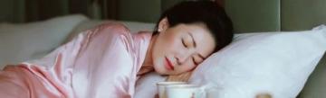 老年人睡眠不好怎么办(养生专家说老年人睡眠不好)