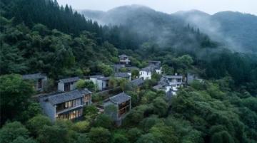 探索月照养生谷:六盘水避暑胜地的自然奇观与美食之旅