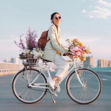 春日养生活动:骑行启程,健康同行