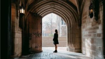 超越名牌大学：为何孩子的心理健康才是关键成功因素
