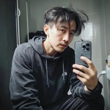 我之前做过养生，做过美业，现在是一直在抖音的圈里边做,我介绍我姓张，弓长张