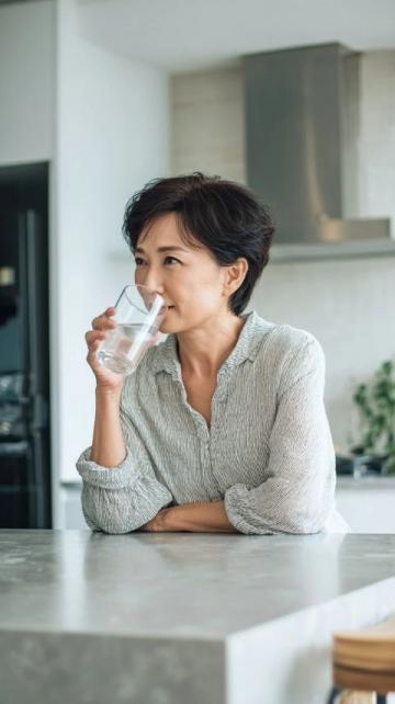 中式养生热潮：探究中式养生水的流行与可持续性
