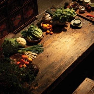 食养与食忌:中国传统饮食文化的智慧与平衡