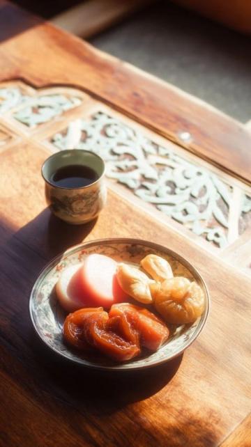 夏季养生误区:破解姜枣茶的热议困惑