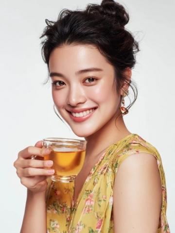熬夜党的救星!28天素颜水光肌元气茶饮配方揭露