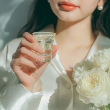 苹果水逆龄术中医博士揭秘5杯神奇搭配喝出少女肌！第3种连喝7天