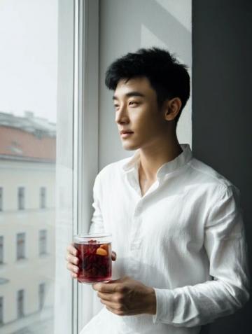 揭秘中药调酒养生误区：别让流行趋势蒙蔽了双眼