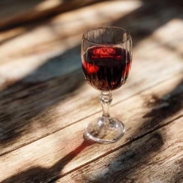 红酒保健秘籍:中医告诉你如何正确享用红酒养生