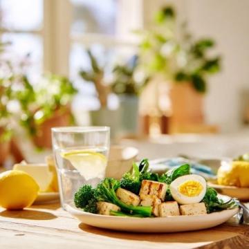 春夏交替养生指南：五款食疗方润肺护肝健脾
