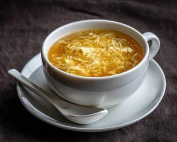 白菜豆腐三鲜汤：清淡营养，全家人都爱！
