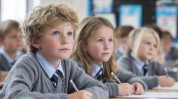 如何保障小学生心理健康:重要性及应对策略分析