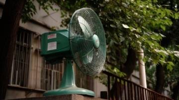步入六旬后，夏季养生防上火与炎热之道
