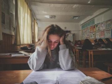 如何在学业压力下维护心理健康?
