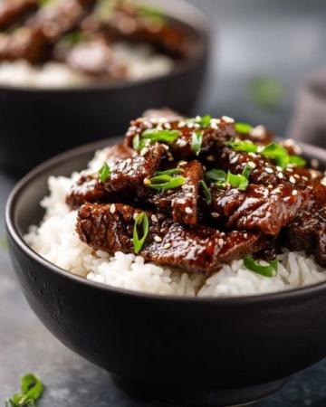 如何在家轻松制作美味烩麻食?