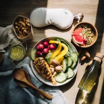养生轻食午餐：清爽沙拉享健康