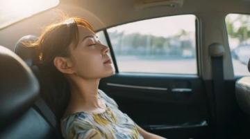 如何在车上不晕车?——不吃药,掌握这些小技巧!