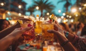 医者视角:节日适量饮酒,探索传统健康药酒文化