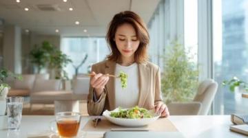 现代年轻人饮食习惯大转变：从重口味到养生之道的变化趋势