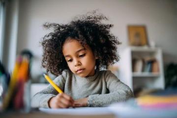 家园同步教育：促进幼儿心理健康与社会适应的关键因素