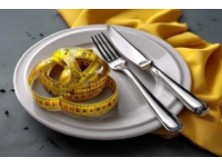 断食和少食多餐哪个更健康？看完你就明白了