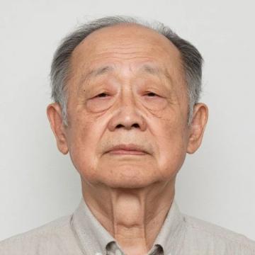 中医认为,白发多往往是肝肾不足、气血亏虚的体现。以下四项运动可以帮助你疏通经络、补充精血。