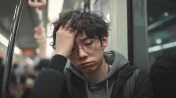 如何在车上不晕车?——不吃药,掌握这些小技巧!