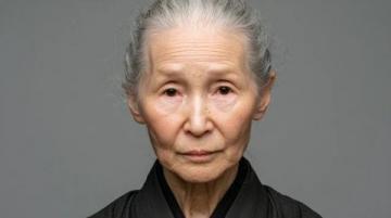 高温晒背2小时67岁阿姨竟开颅保命!医生这些养生误区要警惕