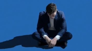 男老板因健康危机辞职背后的惊人真相