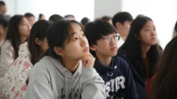 大足区打造多层次心理服务网络并启动巡回心理讲座