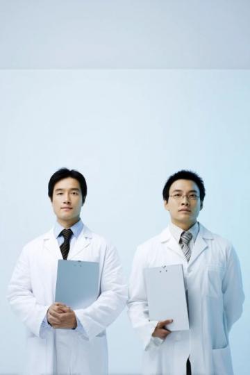 三甲医生亲授8大热水养生法,颠覆传统认知