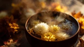菊花茶真的清热解毒吗？上海老先生的亲身试验告诉你真相
