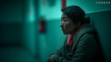 河南新乡女子秘密筹备73岁破坎仪式,温馨致敬父亲人生里程碑