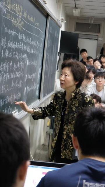 大足区打造多层次心理服务网络并启动巡回心理讲座