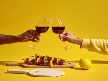 食字号养生酒:探索药食同源的健康饮品