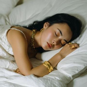 中医推荐：助眠三穴两方，改善睡眠质量指南