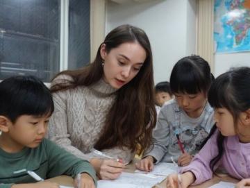 宜宾五中举行教师心理健康教育培训班