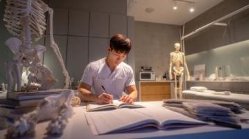 衡水哈院张秀荣:提升医疗服务与文化建设的创新实践