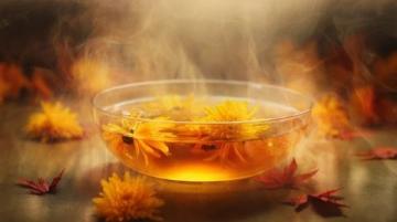 苹果+红枣煮20分钟!这碗「万能养生汤」喝出好气色,全家都能喝!